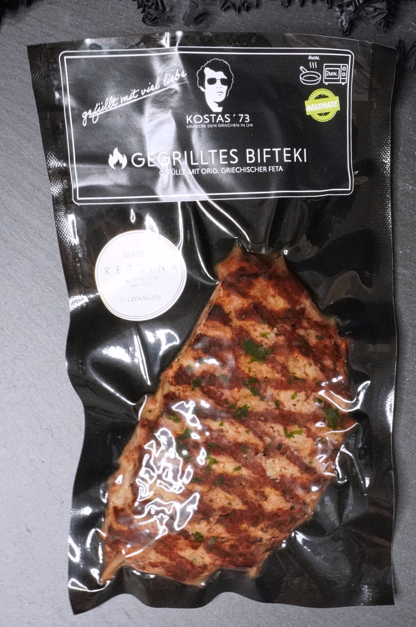 Bifteki gefüllt mit griechischer Feta
